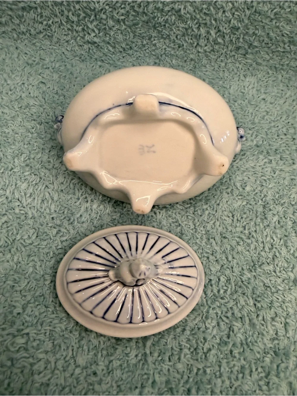 Vintage Blue and White Ceramic Soup Tureen Lid Footed Serving Bowl Ornate 3”